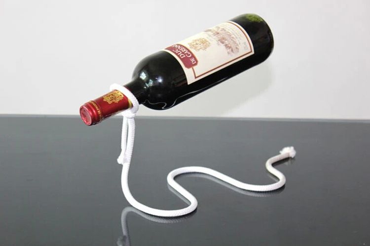 Unique Fashion Red Bottle Holder European Style Creative Floating Iron Art Rope Wine Rack Ornament_voghion.com