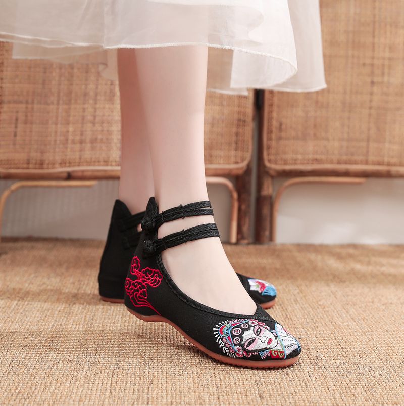 Traditionelles chinesisches Gesichts-Make-up im Stil der Peking-Oper, Tänzer-Stickerei, bestickte Oxford-Absätze, Stoffschuhe mit weicher Sohle_voghion.com