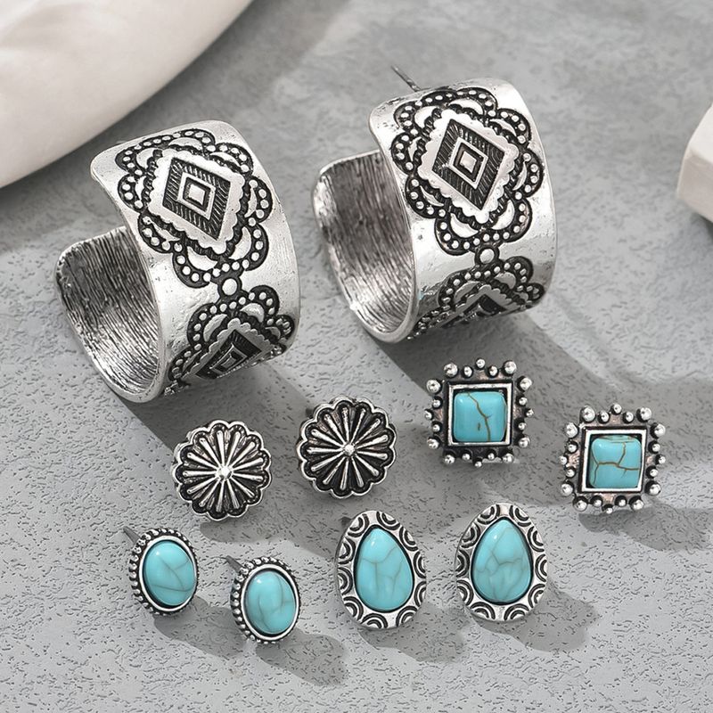 Piccolo set di orecchini da donna in stile palazzo artistico con versatili orecchini turchesi a filo per un look minimalista ed elegante_voghion.com