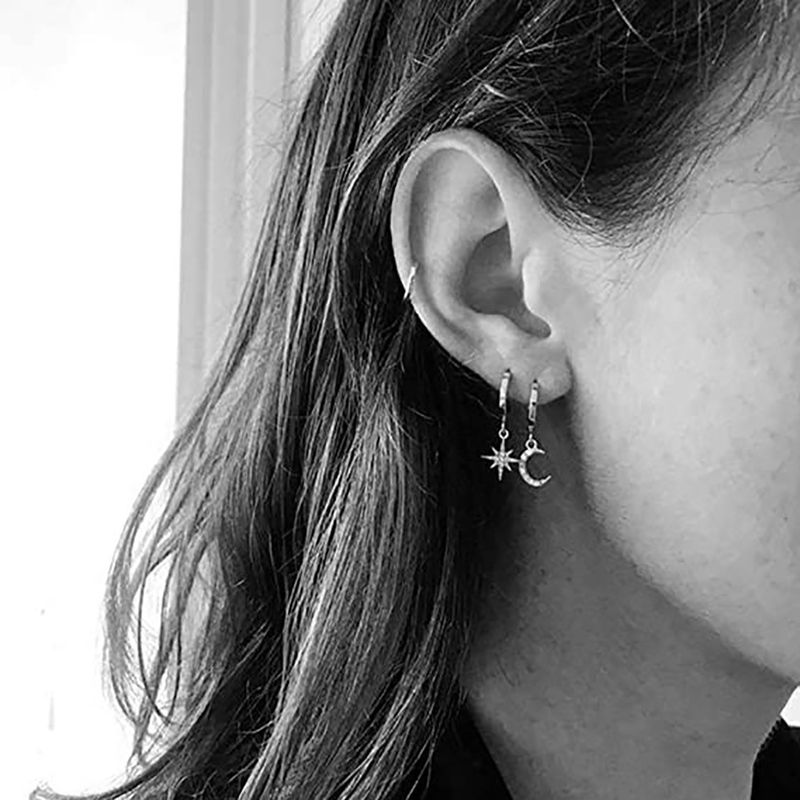 Orecchini: orecchini circolari in zircone con intarsio di diamanti, orecchini a forma di stella e luna e orecchini_voghion.com