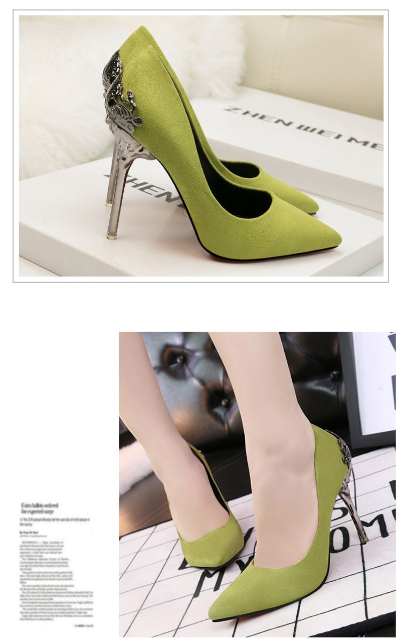 p9Koreanischer Stil spitzer Zeh einzelne Frauen Hochzeit rote Brautschuhe Metall hohl Wildleder Stiletto High Heels_voghion.com