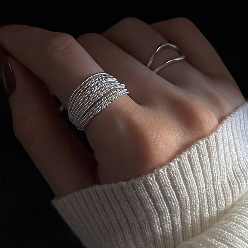 Ready Stock Creative Silber Farbe Einzigartige Linien Frauen Finger verstellbar Vintage Ring für Party Geburtstag Geschenk Modeschmuck_voghion.com