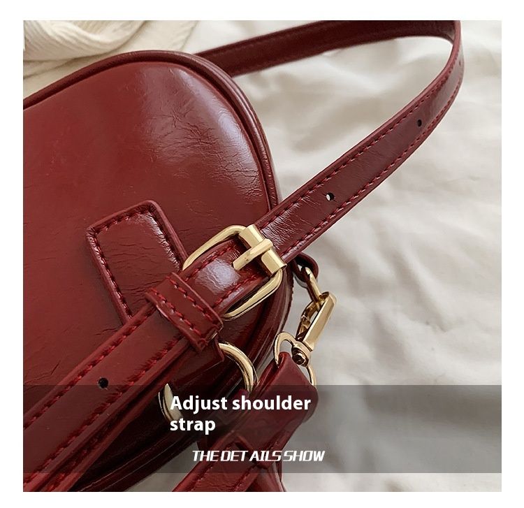 Fashionable Hand-held Bowling Bag For Women 2024 New Item Niche Retro Shell Bag High-end And Versatile Shoulder Bag Crossbody Bag_voghion.com