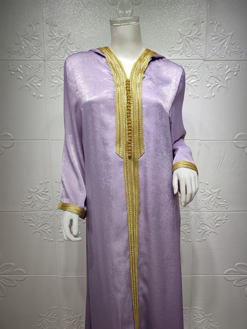 Abaya musulmano in camoscio con pizzo color champagne da donna Abaya maculato da donna_voghion.com