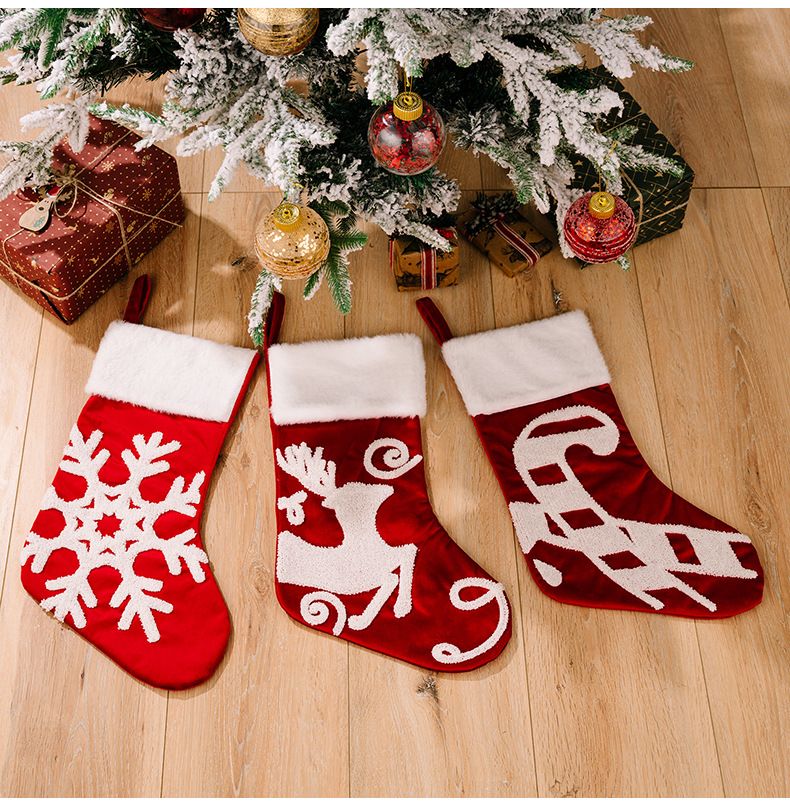 Comercio exterior caliente nueva decoración navideña creativa copo de nieve calcetines navideños de alta gama calcetines de regalo rojos bolsa de regalo_voghion.com