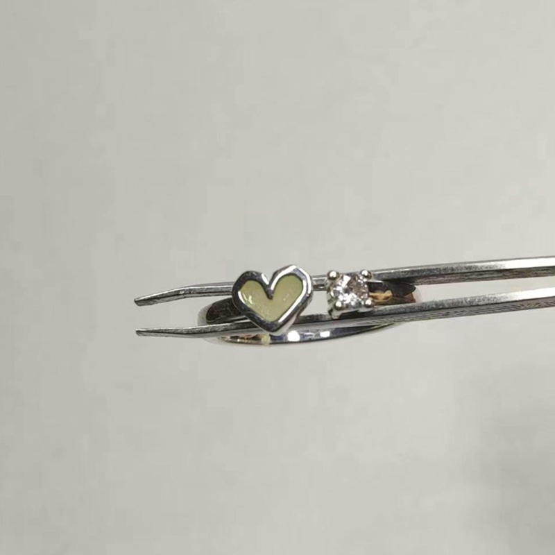 Ready Stock Luminous Blue Pink Light Heart Ring for Women Men Couple Fluorescent Glow In Dark Adjustable Finger Rings Fashion_voghion.com