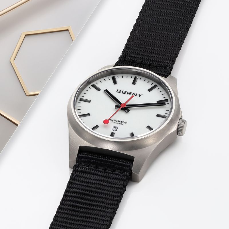 BERNY Automatische titanium horloges voor heren, 10ATM waterdicht analoog mechanisch horloge met datum, nylon band, superlichtgevend saffierkristal polshorloge_voghion.com