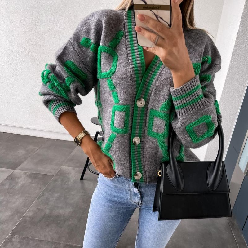 Pull-over simple boutonnage pour femme, haut brodé à col en V, nouvelle collection automne-hiver, cardigan ample en maille_voghion.com