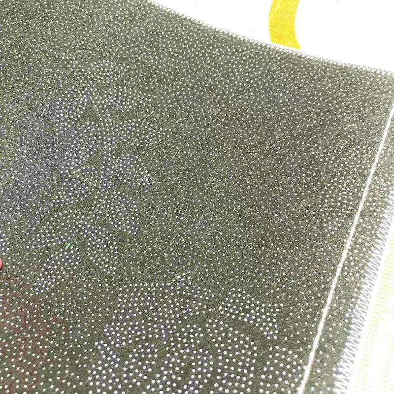 Set di tappeti da preghiera per coppie - Tappetini da preghiera islamici coordinati con design eleganti per coppie musulmane, ideali per l'unità spirituale e come regalo_voghion.com