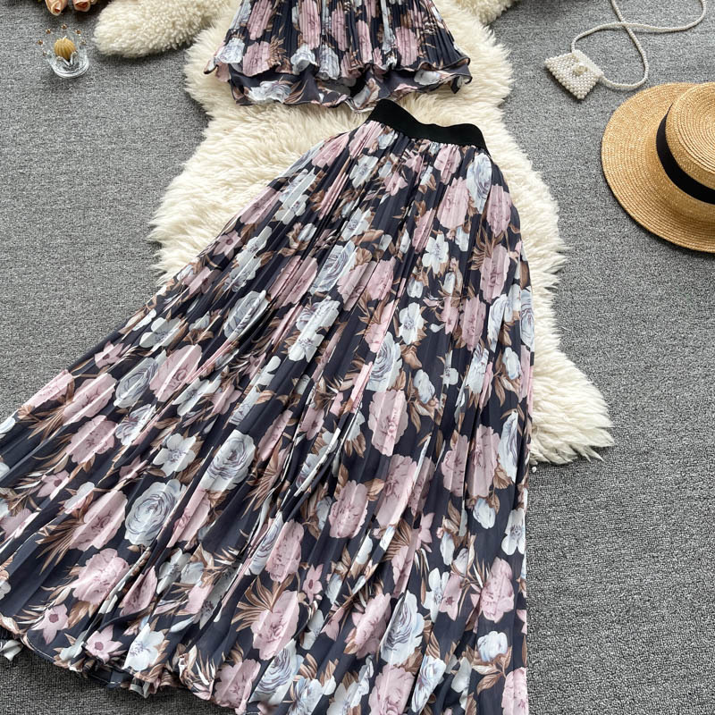 Damen-Urlaubsanzug mit Hosenträgern, kurzes Oberteil für Frauen, schwere Industrie, plissierter Chiffonrock, süßes Blumenmuster, zweiteilig_voghion.com