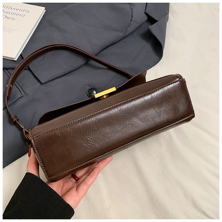 Borsa quadrata piccola in velluto satinato con texture leggera e lussuosa sotto le ascelle, moda di nicchia autunno e inverno 2024 versatile singola_voghion.com