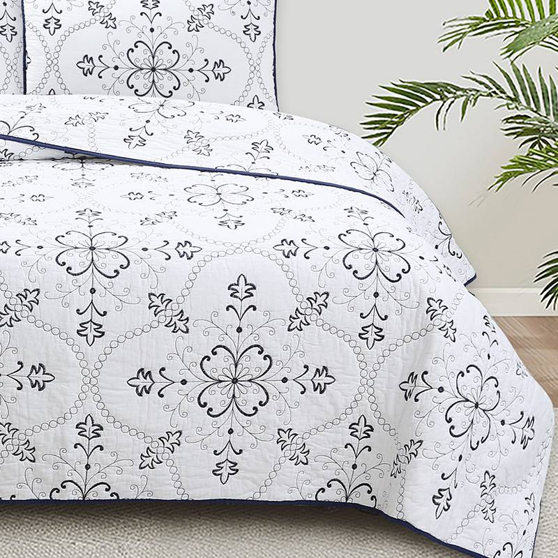 Quilted Duvet Cover Set - 3-Piece Reversible Bedspread With Embroidery Washable Lightweight Summer Blanket For Queen/King Size_voghion.com