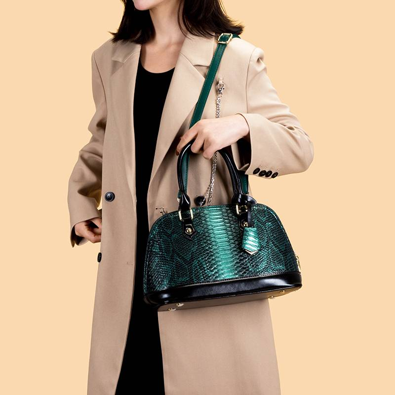 Women's vintage cobra embossed shell handbag, classic large capacity commuter crossbody bag_voghion.com