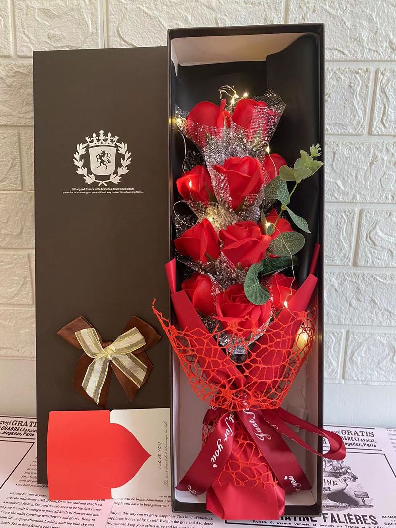 Regalos navideños: ramo de rosas de jabón, romántico y práctico, en caja de regalo. Ideal como regalo de cumpleaños para tu novia o mejor amiga. Ramo artificial._voghion.com