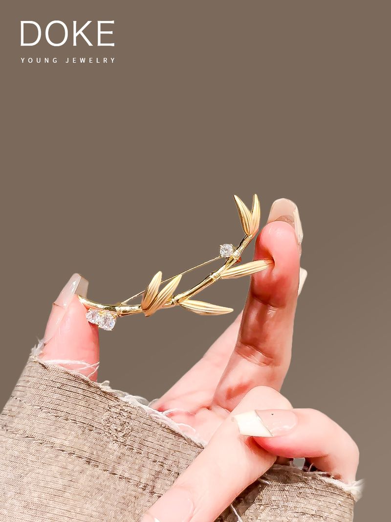 Guofeng Golden Bamboo Brooch High-grade Men's And Women's Simple Fashion Corsage Design Sense Pin Clothes With Accessories_voghion.com