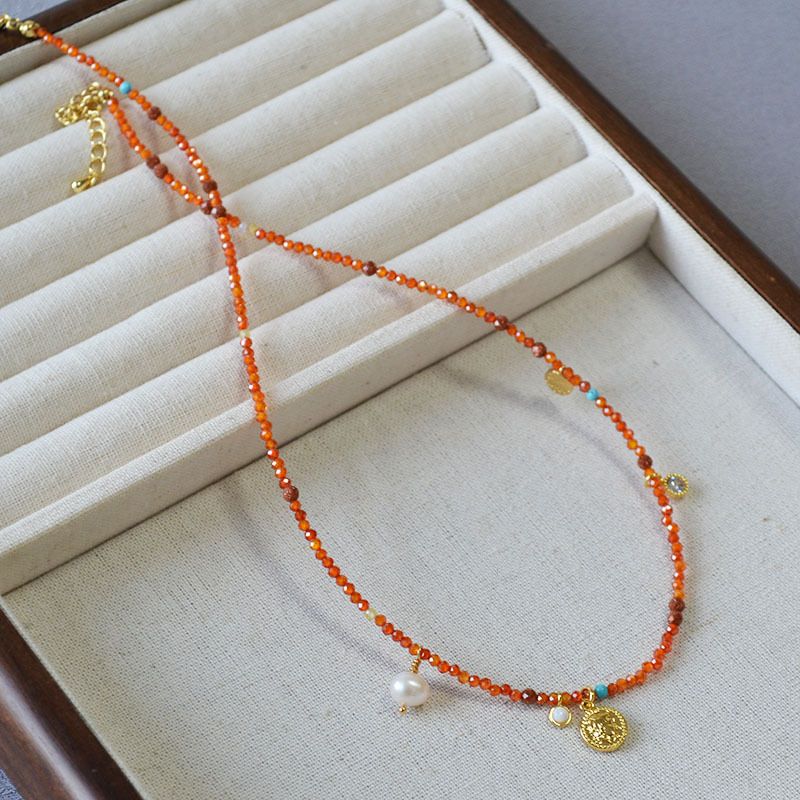 French Niche Design, Artistic Red Bead Asymmetrical Gold Coin Pendant, Simple Temperament Necklace, Collarbone Chain_voghion.com