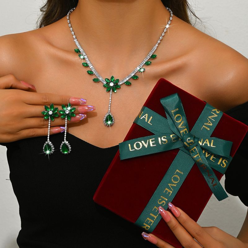 Women's Jewelry Set Fashion Trend Zircon Luxury Necklace Earrings Set Hot Style Wearing Skirt Pink Flower Tassel_voghion.com