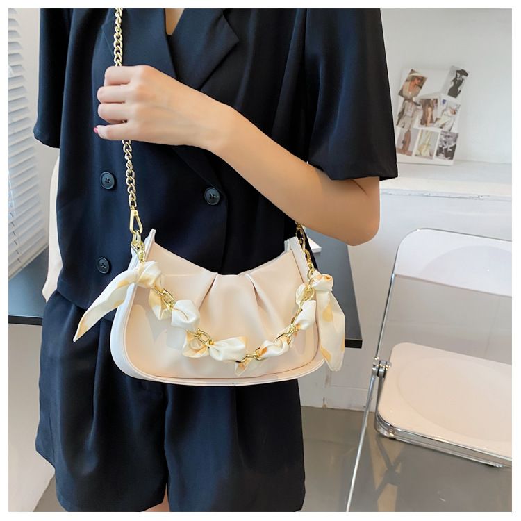 2024 Nuova borsa a tracolla in morbida pelle con texture, da donna, edizione coreana, con tracolla a forma di nuvola, stile occidentale e per il tempo libero_voghion.com