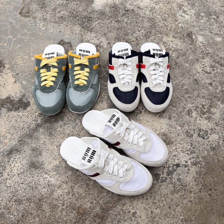 2025 Frühjahr/Sommer Miu* Marke Closed-Toe Halbschuhe für Frauen Echtes Leder Schnürschuhe Casual German Training Color-Block_voghion.com