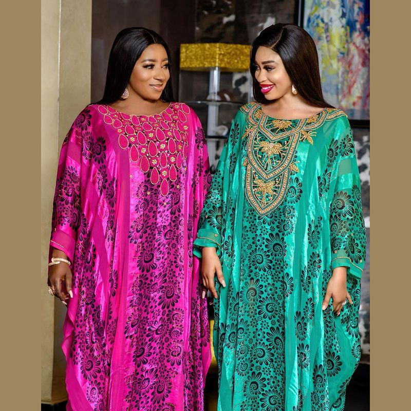 Damenbekleidung Kleid Robe Chiffon Hot Dia und Kanonenperlen mit elastischem Innenrock Quelle fertig vorrätig_voghion.com