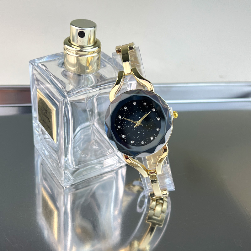 Nieuwe quartz sterrenhemel wijzerplaat, gespleten rand spiegelglas, dameshorloge, horloge met legering armband_voghion.com