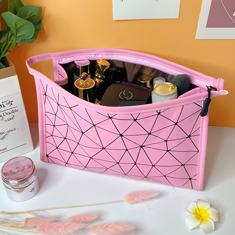 Bolsa de cosméticos esmerilada de PU con pastillas geométricas para almacenamiento en el hogar, artículos de tocador de mano de viaje portátiles, bolsa de lavado, bolsa de almacenamiento de cosméticos_voghion.com
