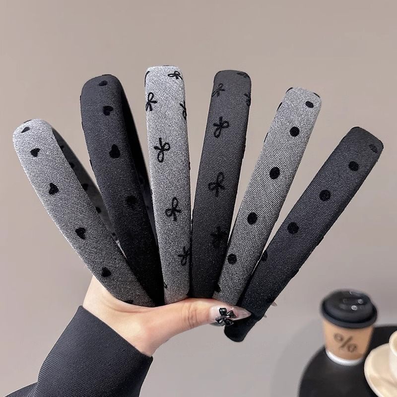 2025 Nuova fascia per capelli a corona alta con fiocco a pois, a forma di cuore, accessori per capelli di alta moda da donna_voghion.com