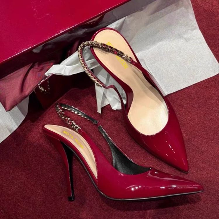 2025 Spring New Red Patent Leather Pointed Stiletto High Heels Women_voghion.com