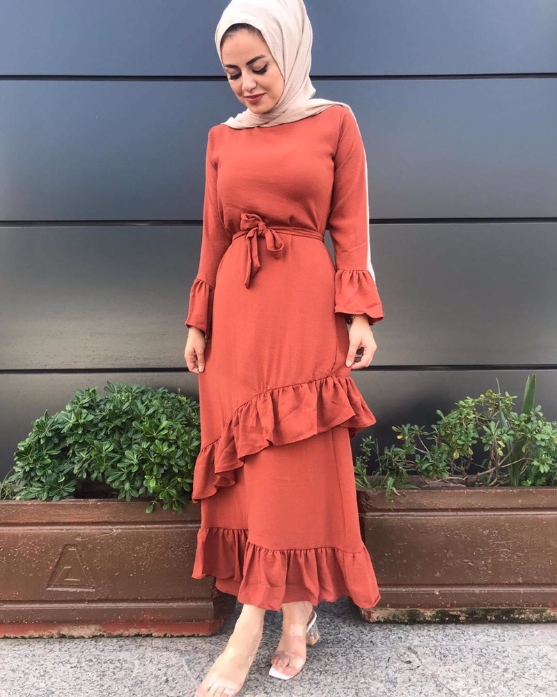 abbigliamento femminile, cuciture in chiffon, gonna lunga a pieghe, servizio di culto, abbigliamento malese_voghion.com