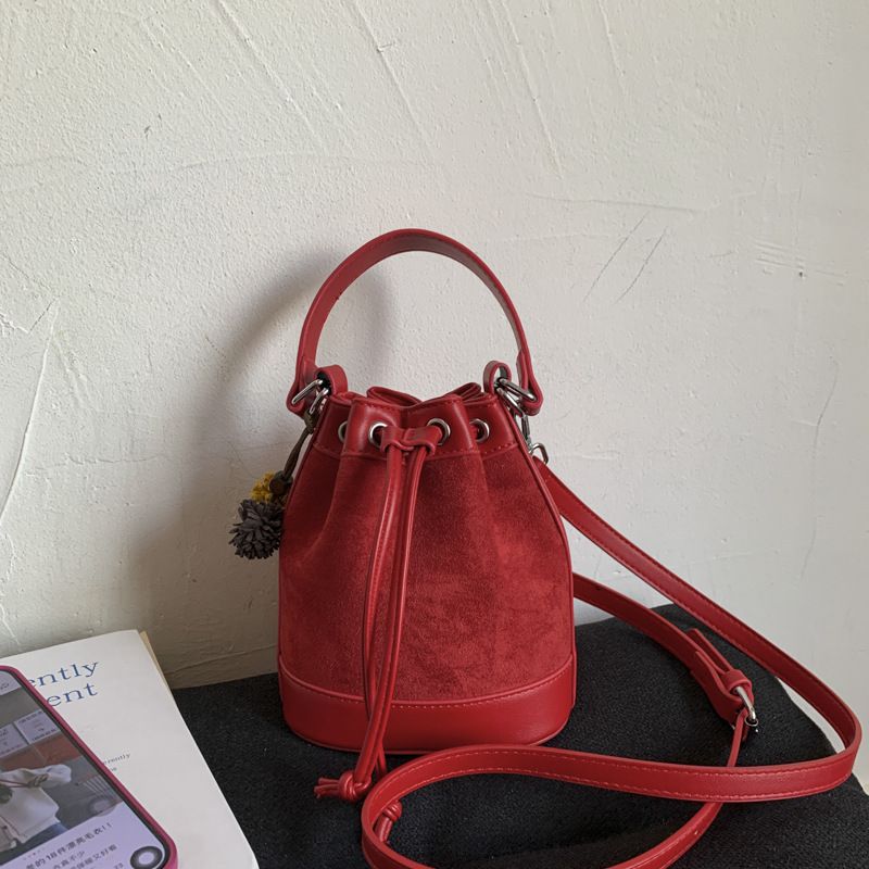 Borsa a mano con coulisse alla moda, versatile, secchiello per donna, autunno inverno 2025, nuova borsa a tracolla alla moda per pendolari_voghion.com