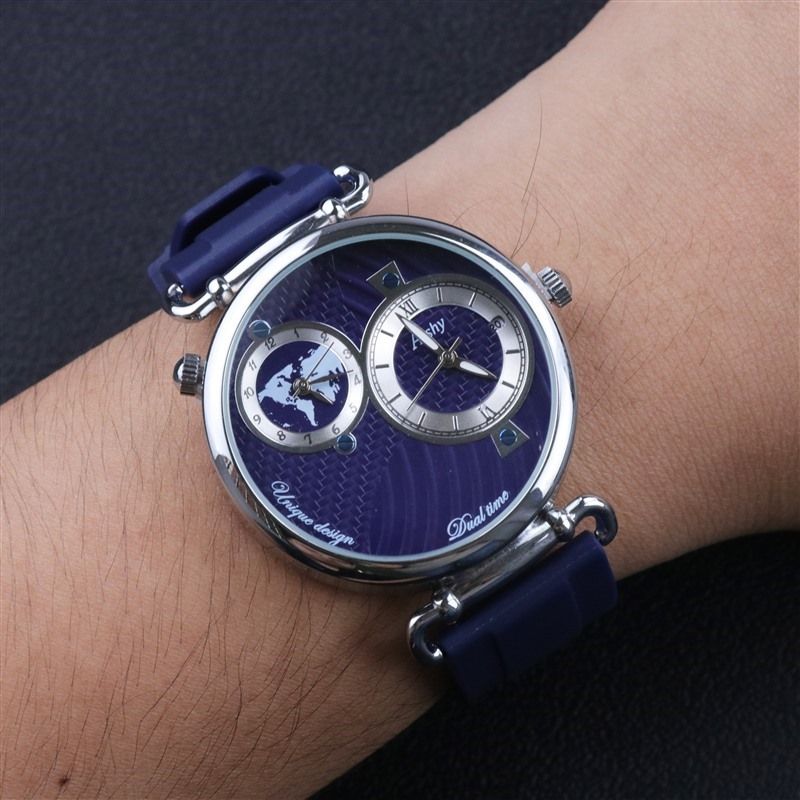 High-End-Herrenuhrwerk, wasserdicht, cool, Business-Uhr mit Gummi-Silikon-Armband, Dual-Time-Zone, heißer Verkauf_voghion.com