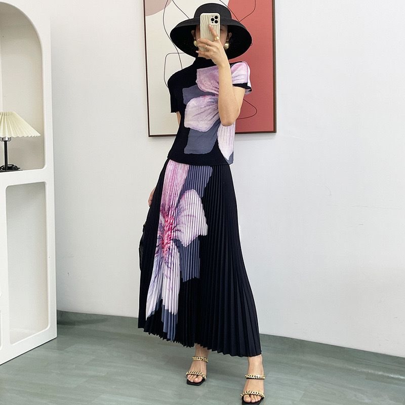 Vêtements pour femmes été nouveau style rajeunissant haut plissé extensible jupe imprimée costume de mode deux pièces_voghion.com