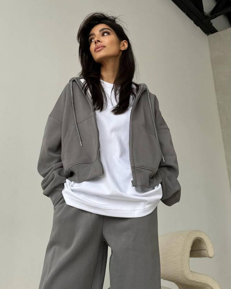 Felpa con cappuccio a maniche lunghe, tinta unita, con cerniera, a vita alta e gamba dritta, stile pigro per l'inizio dell'autunno_voghion.com