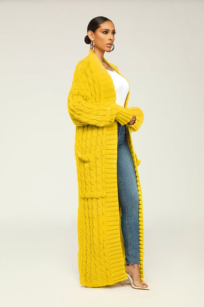 Damenbekleidung Locker gestrickte Strickjacke, gemütliche, übergroße Strickjacke mit Taschen, langer Zopfmuster-Pullovermantel, lockerer Boho-Chic, offene Vorderseite_voghion.com