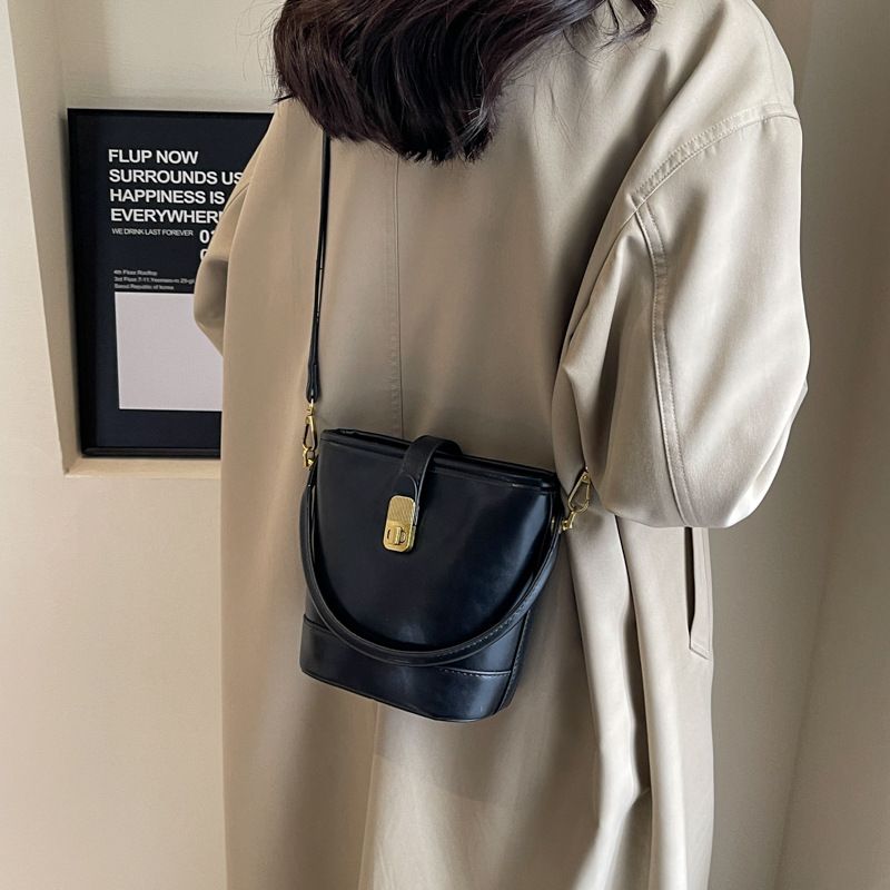 Borsa a mano di alta qualità per donna 2024 autunno inverno nuova moda tracolla singola borsa a secchiello versatile_voghion.com