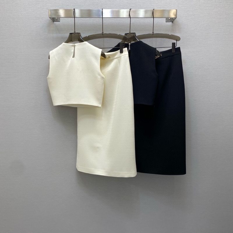 Ensemble deux pièces haut court sans manches et jupe abricot, nouvelle collection tendance haut de gamme 25SS_voghion.com