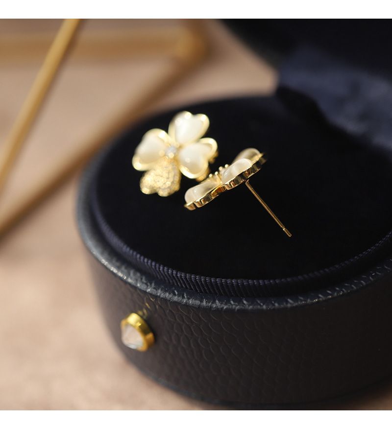 Women's accessories Diamond set simple temperament design sense trend earrings earrings_voghion.com