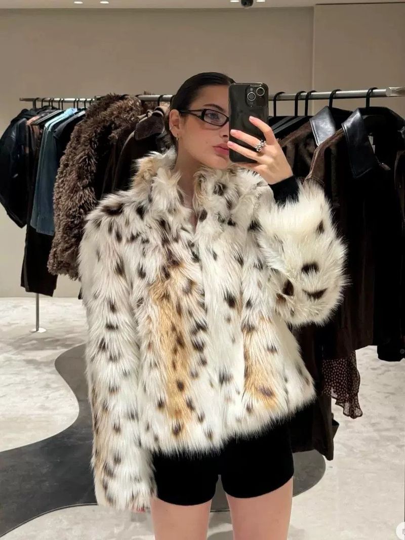 Umweltfreundlicher Kunstpelzmantel für den Winter – Stilvolle Oversize-Jacke mit Leopardenmuster für Damen, warme und schicke Oberbekleidung mit langen Ärmeln, Größen S/M/L (mehrfarbig)_voghion.com
