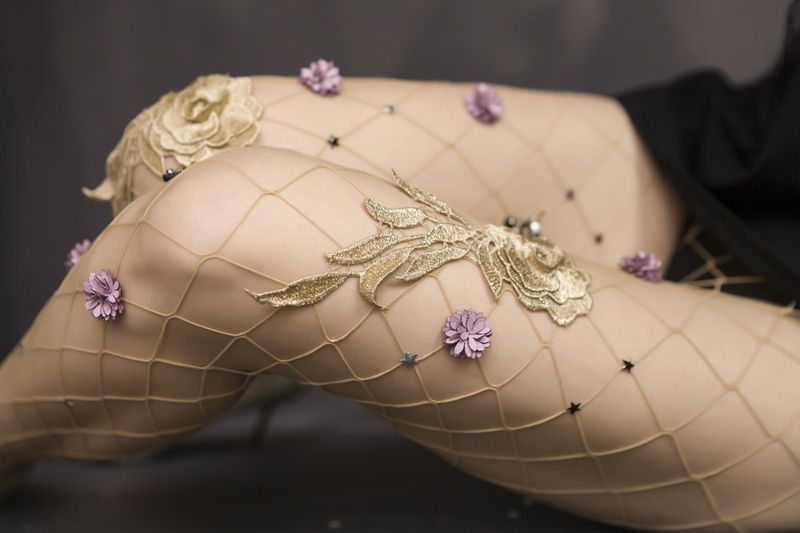 Calze a rete con fiori blu e calze a rete a maglie larghe e piccole, sexy e calde, transfrontaliere_voghion.com