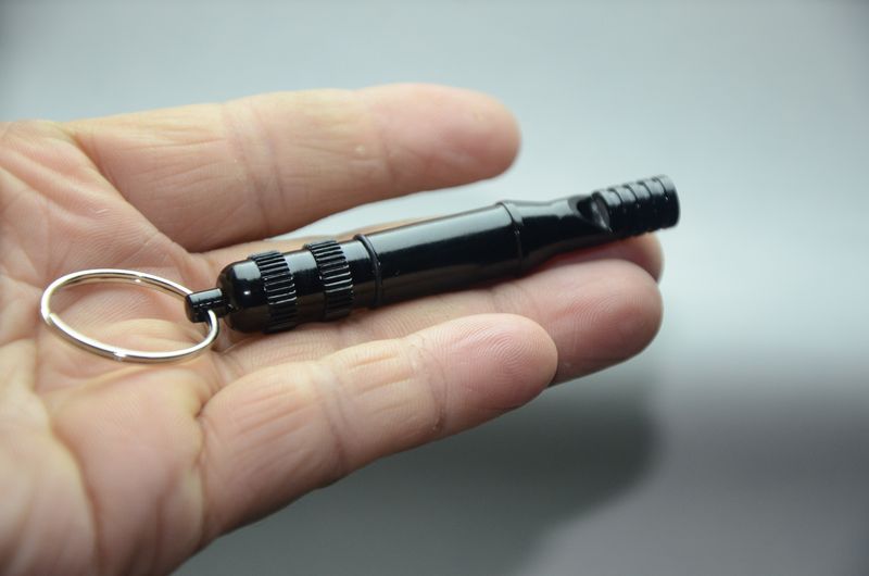 Aluminum Alloy Emergency Survival Whistle With Sealed Compartment – Multi-Function Safety Whistle For Outdoor, Hiking & Survival Kits_voghion.com