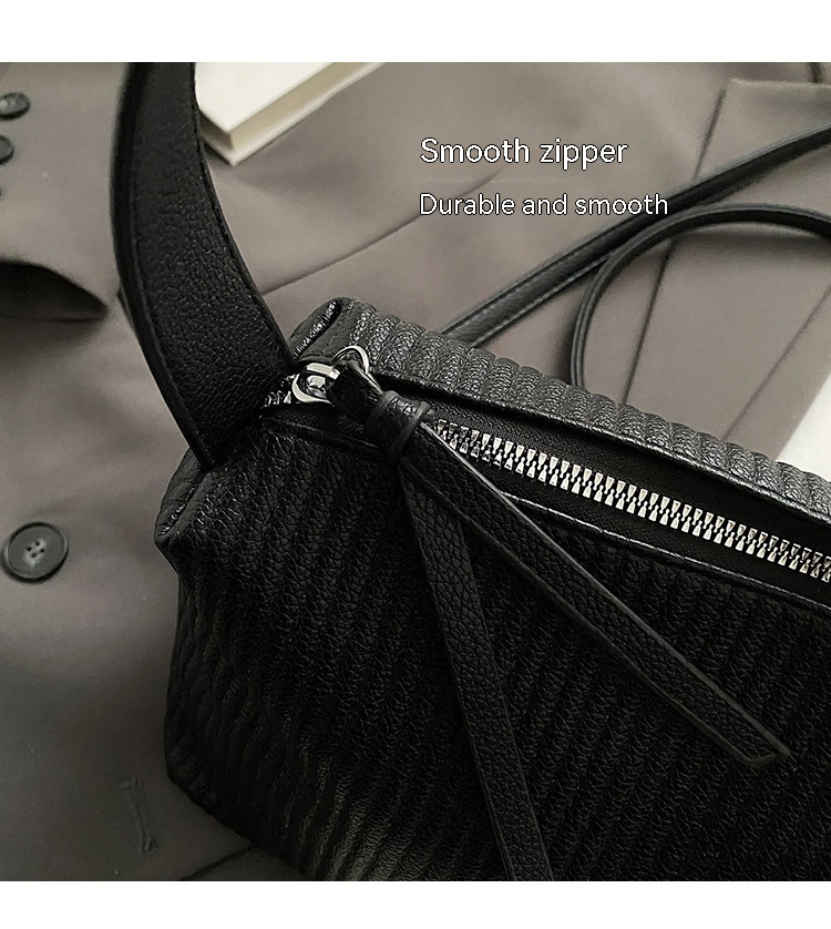 Retro Handheld Kleine Tas voor Vrouwen 2024 Nieuwe Lente Mode Eenvoudige en Veelzijdige Kleine Vierkante Tas met Hoge Kwaliteit Textuur, Unieke Casual Schoudertas_voghion.com