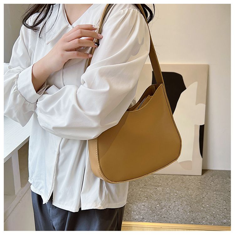 Retro Saddle Bag for Women 2024 New French Fashion Single Shoulder Underarm Bag Solid Color Versatile Crossbody Bag_voghion.com