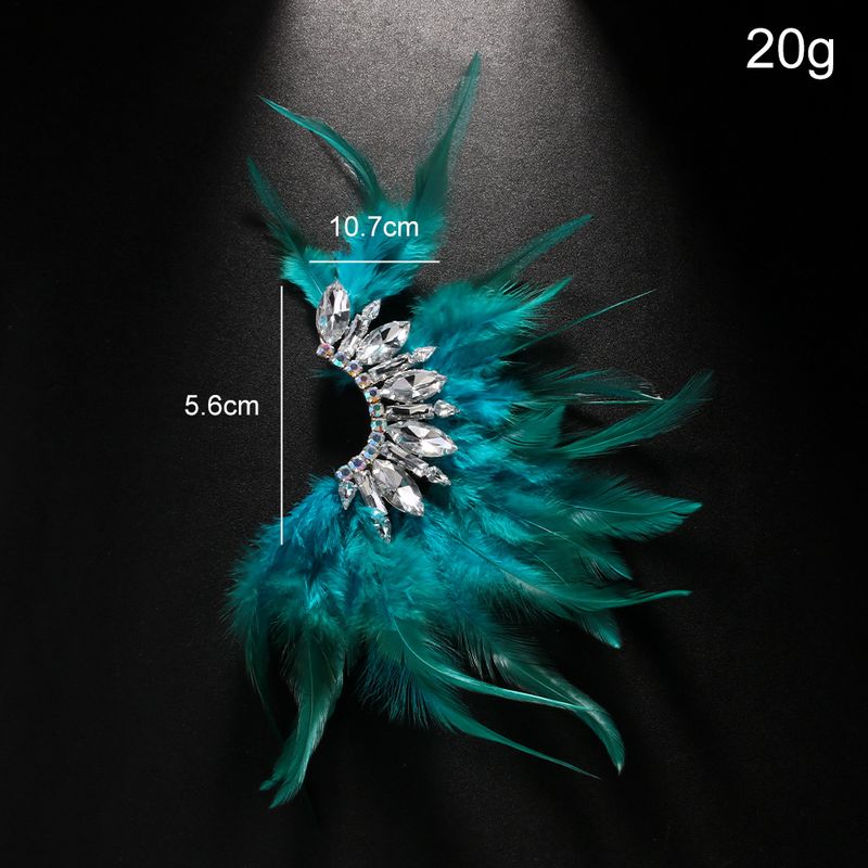 Boucles d'oreilles à clips en plumes et strass haut de gamme, accessoires tendance pour défilés de mode féminine_voghion.com
