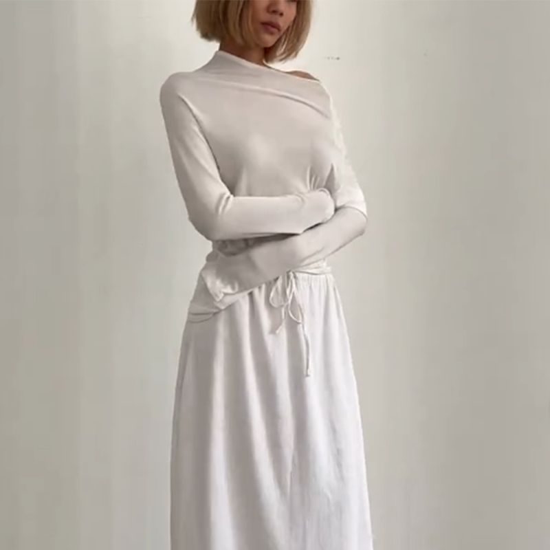 Nuovo top a maniche lunghe in maglia da donna in stile autunnale, un design elegante, abbinato a una maglietta hot girl con spalle scoperte_voghion.com