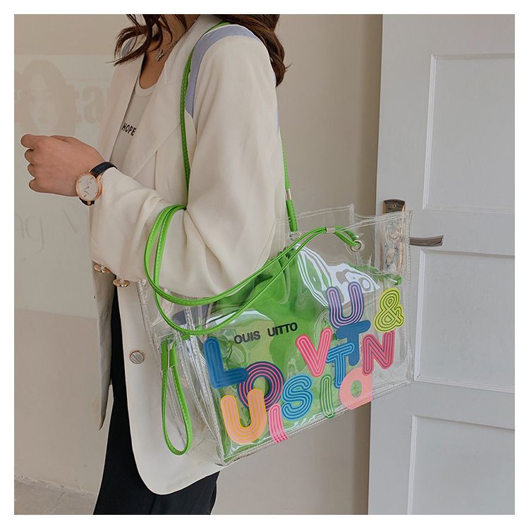 Borsa a tracolla trasparente estiva di grande capacità per donna 2024 Borsa grande portatile da donna in PVC stampato con lettera alla moda_voghion.com