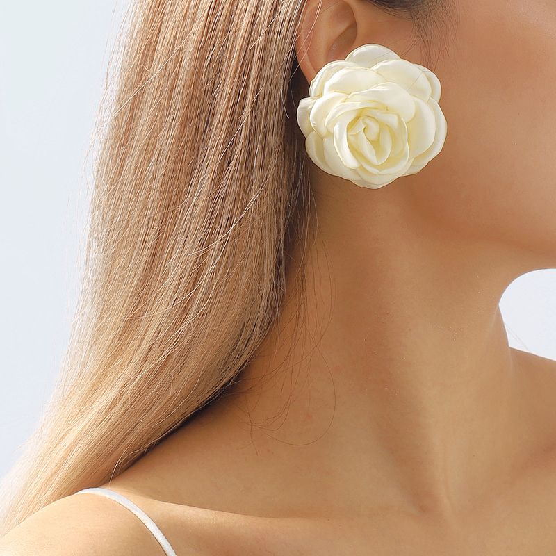 E11632 Moodsad Macaron Rose elegantsed ja armsad kameelia kangast kõrvarõngad_voghion.com