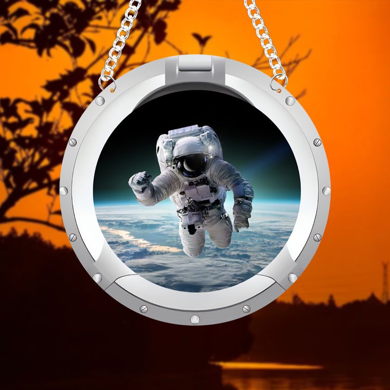 New astronaut underwater double-sided printed acrylic refractive mirror home pendant with chain and suction cup_voghion.com