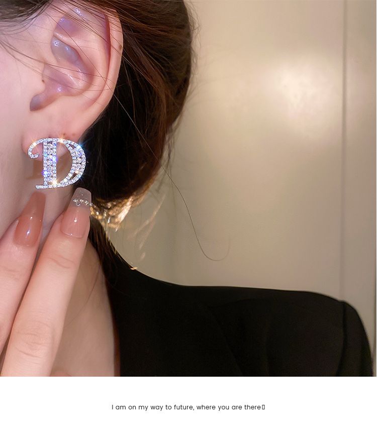 Damen-Accessoires, Diamant-Set, einfaches Temperament, Design, Sinn für Trend-Ohrringe_voghion.com
