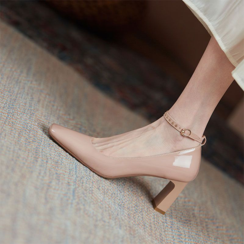 2025 Spring And Autumn New Style Single Strap Women's With Rivets, Square Toe High Chunky Heels, Burgundy Leather Shoes_voghion.com