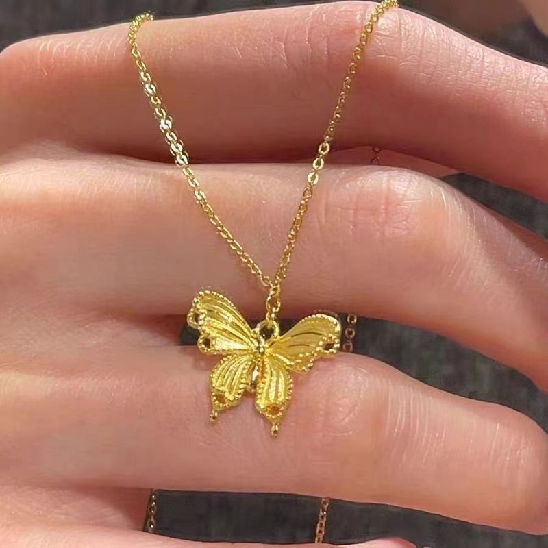 Super fairy temperament hollow butterfly necklace jewelry female light luxury palace style clavicle chain Douyin Xiaohongshu hot wholesale_voghion.com